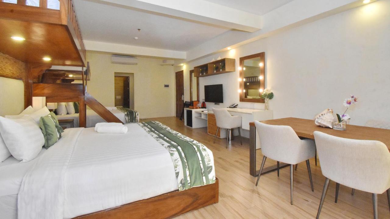 Ambassador In Paradise Balabag  Exterior photo Family Suite