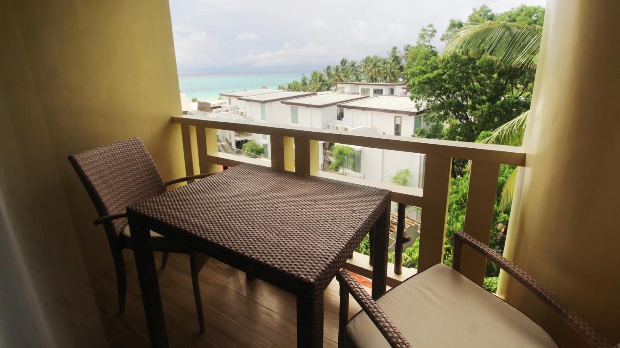 Ambassador In Paradise Balabag  Exterior photo A balcony